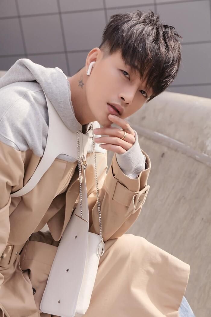 TiTi (HKT) ăn vận bảnh bao, tự tin xuất hiện trên mạng xã hội sau khi lộ ảnh ở Campuchia-3