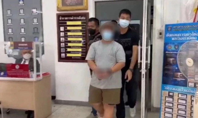 Bắt trợ lý đạo diễn bị tố lạm dụng tình dục trẻ vị thành niên-2