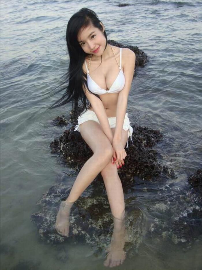 Elly Trần từng hot thế này: Là hotgirl hàng đầu, được báo Trung, Hàn hết lời khen ngợi-1