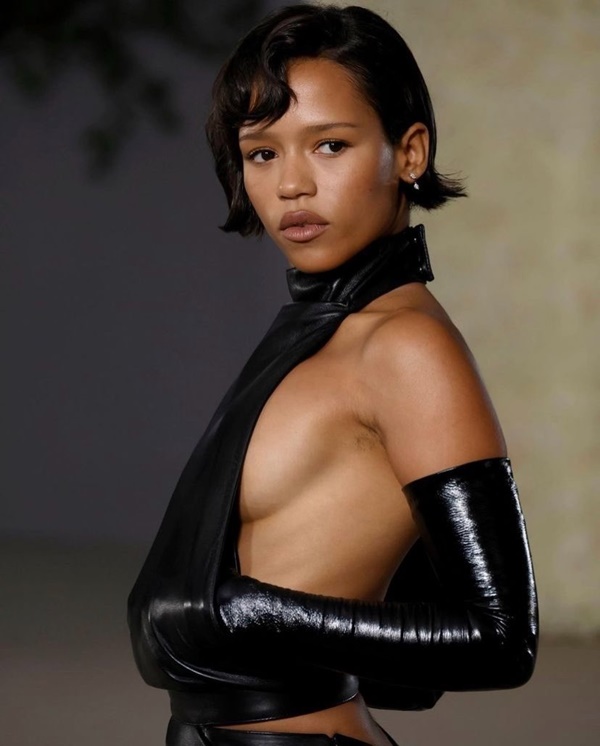 Mốt đeo găng tay chiếm lĩnh thảm đỏ-8