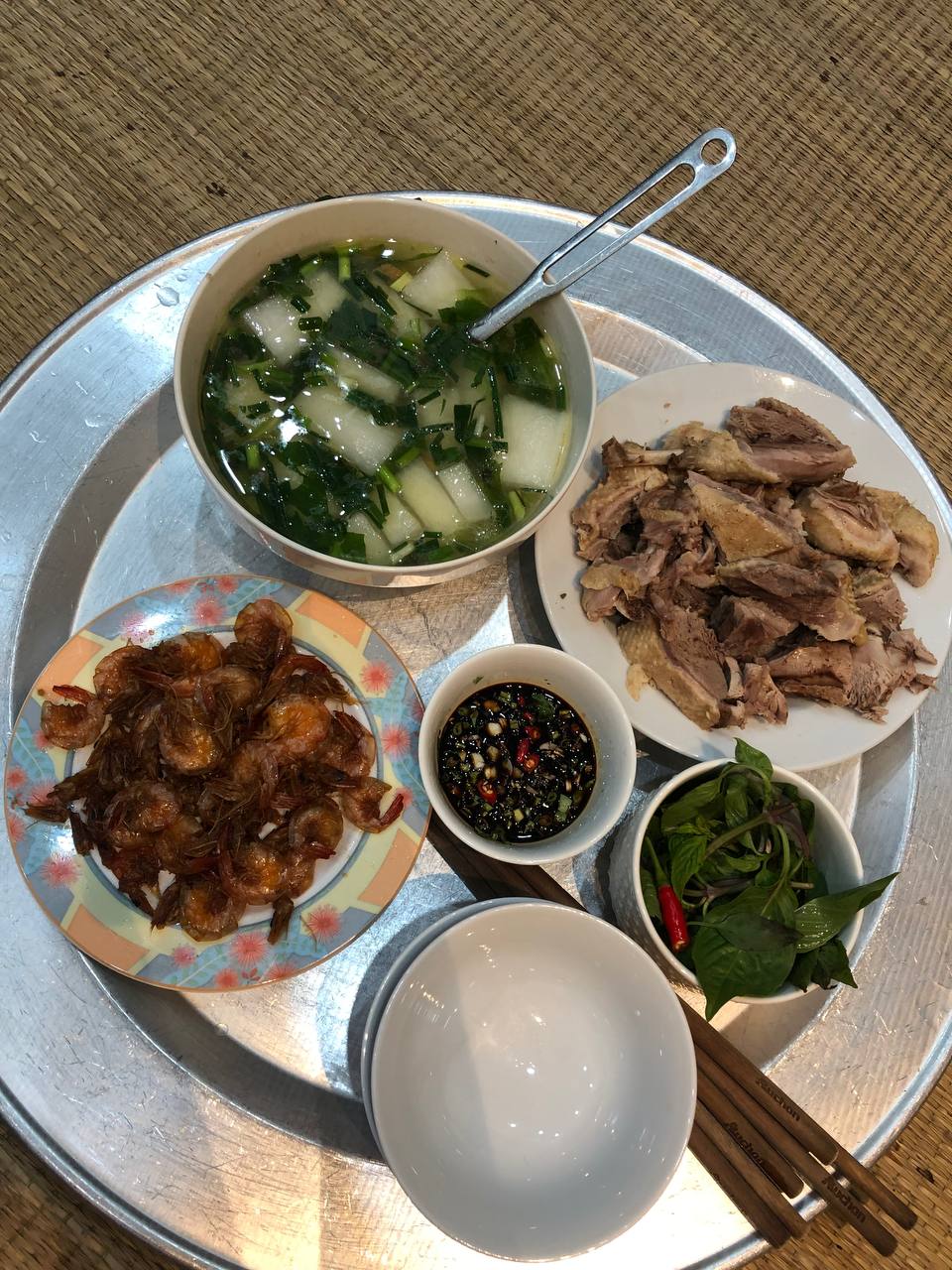 Gia đình 4 người ở Hà Nội: Thu nhập 42 triệu đồng/tháng, tiết kiệm được 30%-2