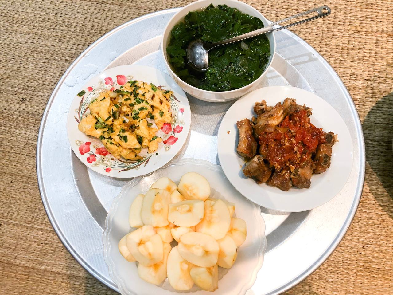 Gia đình 4 người ở Hà Nội: Thu nhập 42 triệu đồng/tháng, tiết kiệm được 30%-5