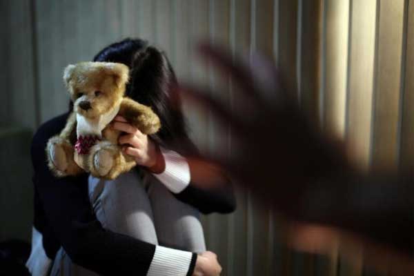 Người cha bất lương ở Singapore lạm dụng tình dục con gái từ lúc 4 tuổi ra hầu tòa-1