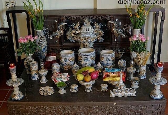 Đặt bát hương 2 hướng này: Đúng cung Tương Sinh và Tụ Lộc gia chủ may mắn liên tục, phất lên trông thấy-1