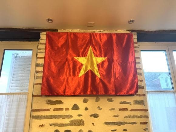 Chu Thanh Huyền kém sắc trong hình ảnh mới, lộ bằng chứng nghi ở chung phòng cùng Quang Hải tại Pháp-2