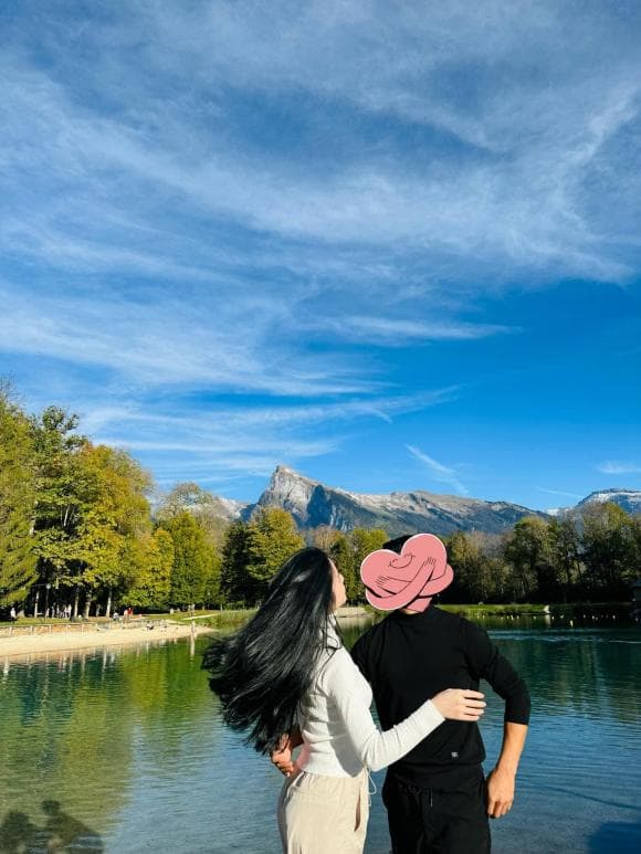 Chu Thanh Huyền kém sắc trong hình ảnh mới, lộ bằng chứng nghi ở chung phòng cùng Quang Hải tại Pháp-8