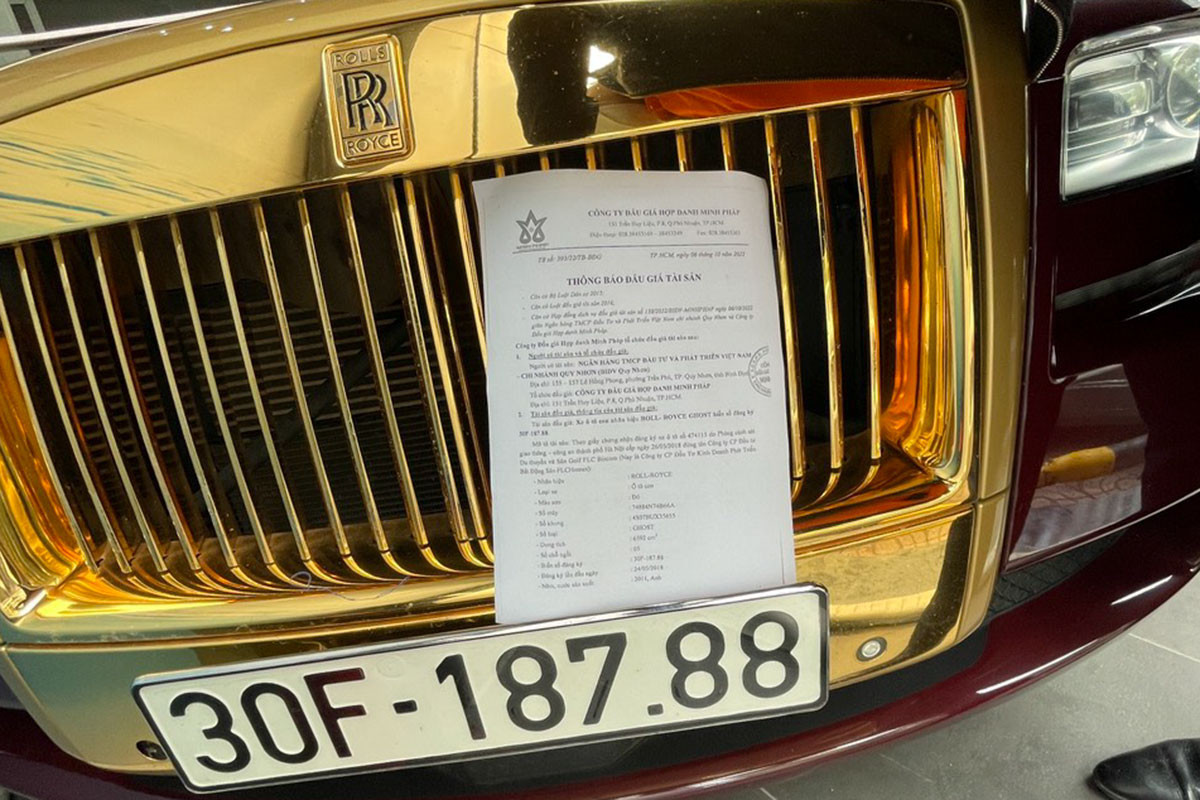 Đấu giá Rolls-Royce mạ vàng lần 2 của ông Trịnh Văn Quyết thất bại, giá hạ còn 9,4 tỷ đồng-1