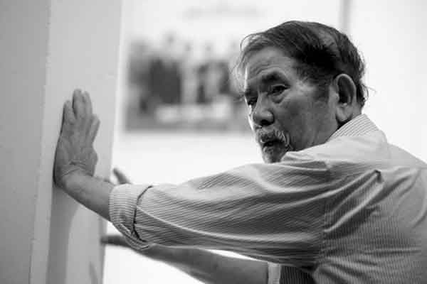 Việc sử dụng ảnh diễn viên làm ảnh thờ trong phim có phải là điều cấm kỵ? Ai ngờ ekip có chiêu lấy lòng bằng một phần thưởng tươi rói-9