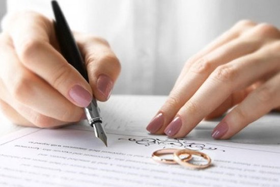 Yêu và cưới trong 40 ngày, sau 7 tháng, chồng nằng nặc đòi ly hôn khiến cô vợ cảm thán: 'Mình đã thua rồi!'