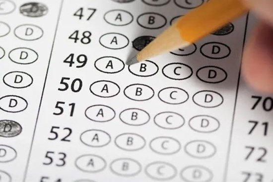 Ngoài IELTS của Hội đồng Anh, kỳ thi Aptis, HSK cũng bị hoãn