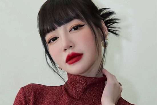 Elly Trần 'nổi đóa' vì bị netizen chê bai khi tìm kiếm nguồn tài trợ sau khi chồng dừng chu cấp