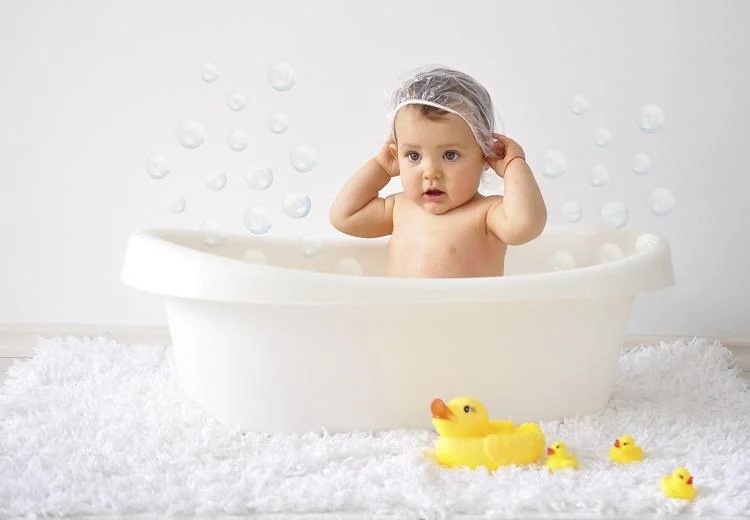 9 thời điểm cha mẹ không nên tắm cho trẻ kẻo hậu quả khó lường-2