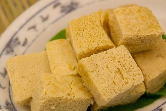 Mua đậu phụ về để đông đá ai cũng lắc đầu: Nhưng tác dụng thần kỳ khiến nhiều người kinh ngạc