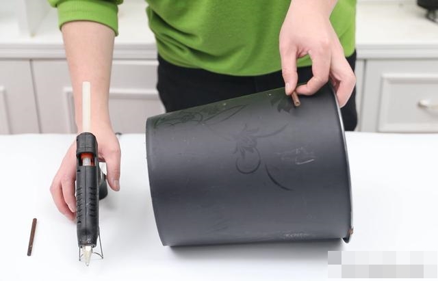 Đừng vứt đũa cũ đi, chỉ cần sửa sang lại và đặt trong phòng bếp&nbsp;là tiết kiệm hàng triệu một năm, siêu dễ sử dụng-5