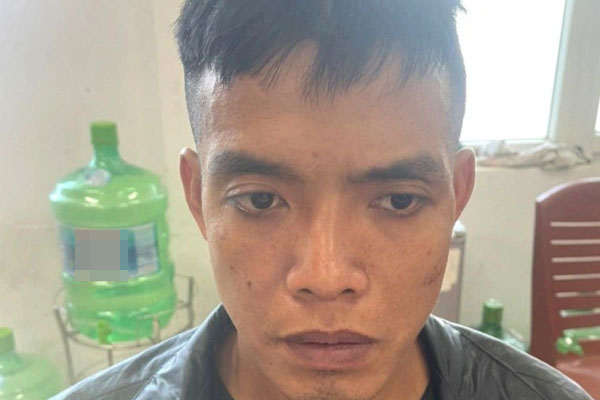 Dùng dao uy hiếp, trói nhốt 2 nữ sinh viên để cướp tài sản-1