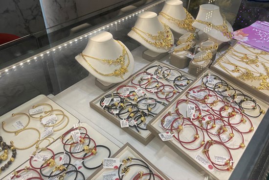 Giá vàng hôm nay 12/11: Tăng mức cao nhất 2,5 tháng