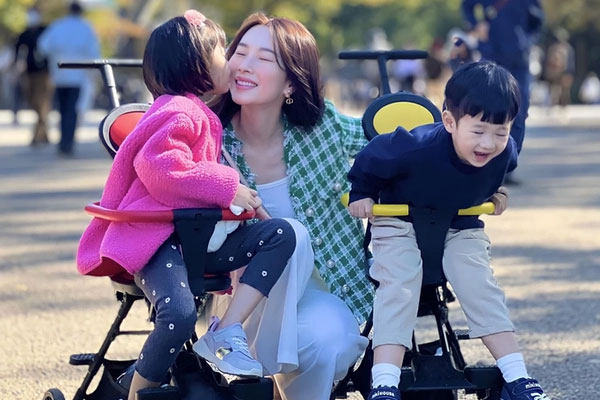 4 người đẹp Việt tiếp tục chinh phục đỉnh cao trên đấu trường sắc đẹp quốc tế-5