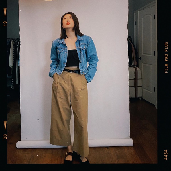 10 cách mặc áo khoác denim cho chị em ngoài 30 tuổi-9