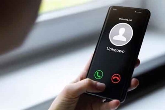 Cụ bà mất gần 6 tỷ đồng sau khi nghe cuộc gọi của đại tá công an rởm