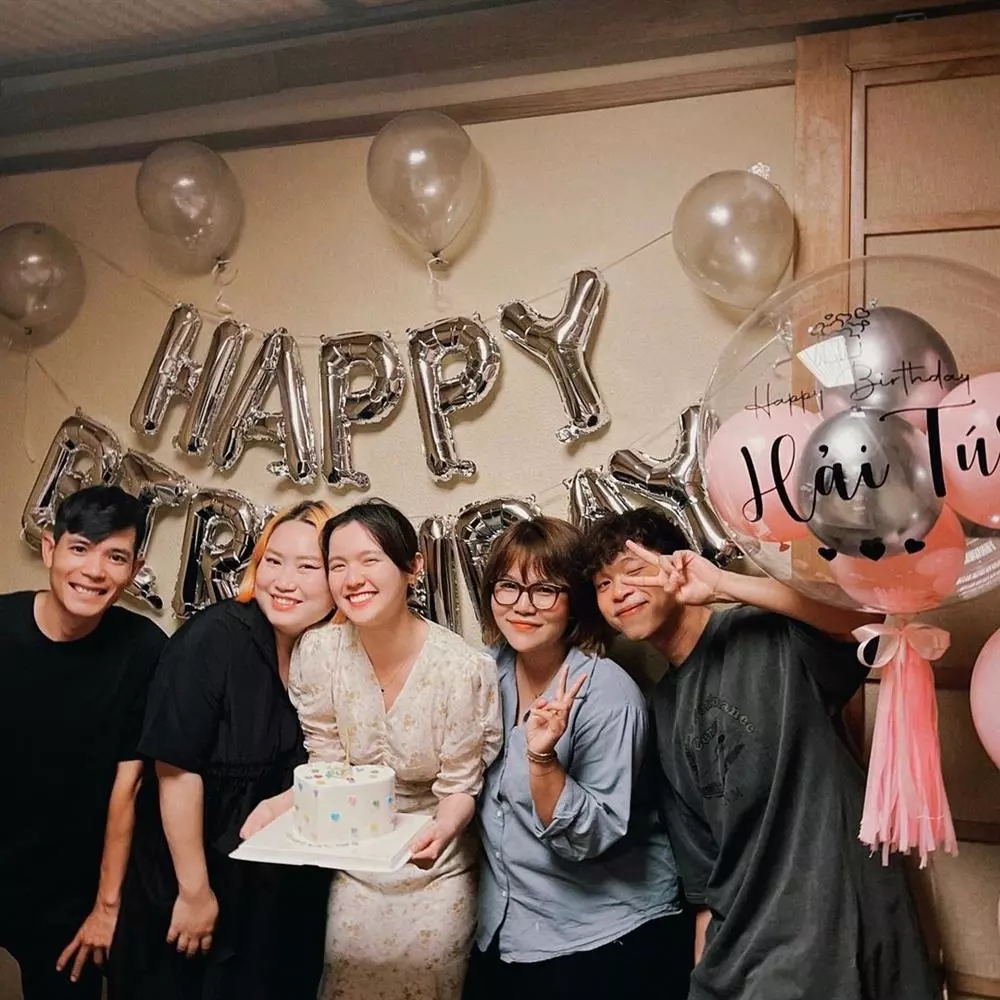 Hải Tú đăng ảnh sinh nhật, bị so sánh kém duyên với gái đẻ-2
