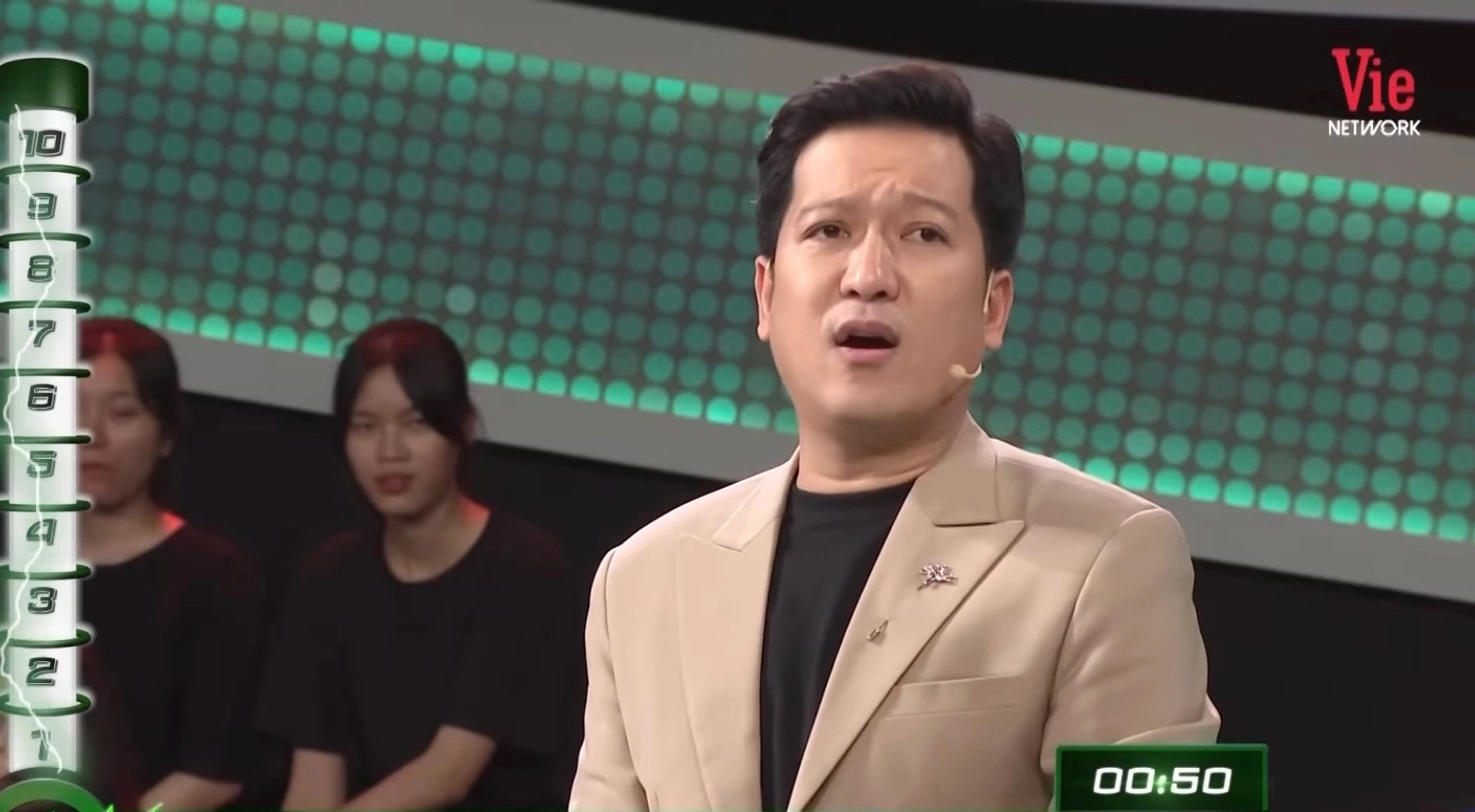 Câu đố Tiếng Việt: Mại trong mềm mại có nghĩa là gì?-1