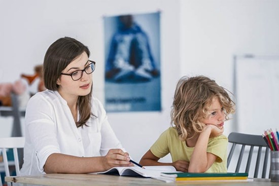 Cách rèn sự tập trung cho trẻ mà cha mẹ thường hiểu lầm