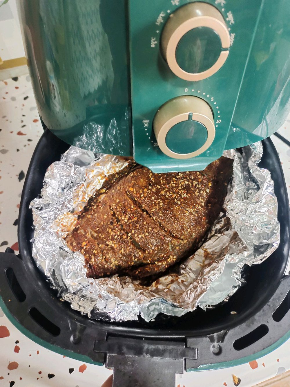 Bữa tối có cá nướng BBQ nóng hổi thơm nức thì còn gì bằng!-5