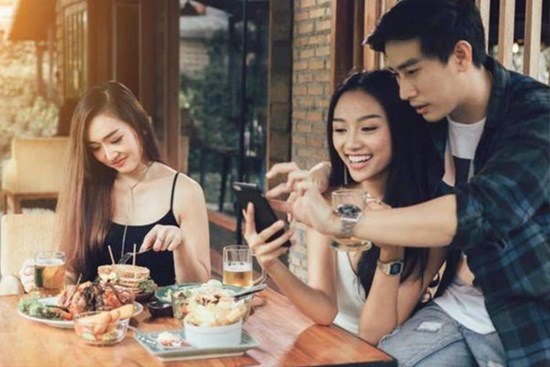 Cặp lại với chồng cũ để trả thù, quả báo đến cùng cái kết không ai mong muốn