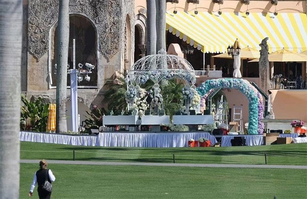 Con gái út của ông Trump kết hôn với tỷ phú-1