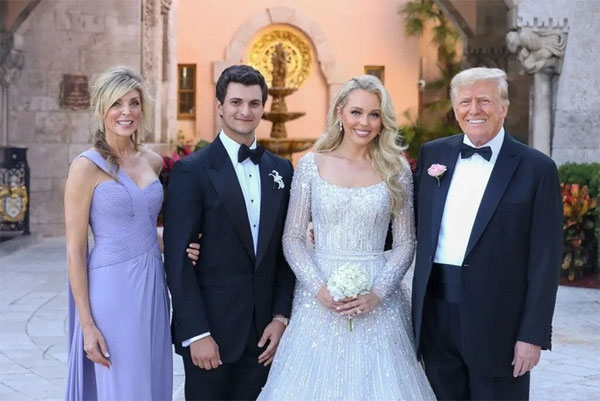 Con gái út của ông Trump kết hôn với tỷ phú-2