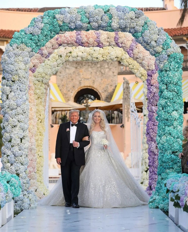 Con gái út của ông Trump kết hôn với tỷ phú-4