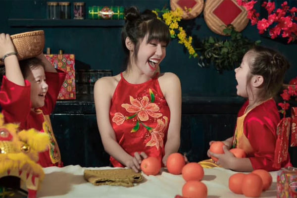 Hotgirl Elly Trần: Tự tử 2 lần không thành, được vợ Tuấn Hưng giúp đỡ-4