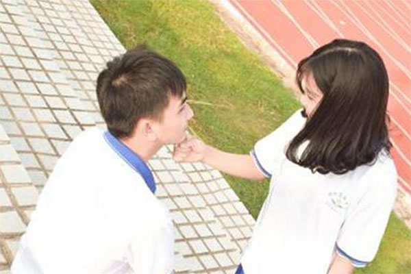 Học sinh yêu sớm: Giáo viên băn khoăn ‘phanh phui’ hay ‘mặc kệ’-2