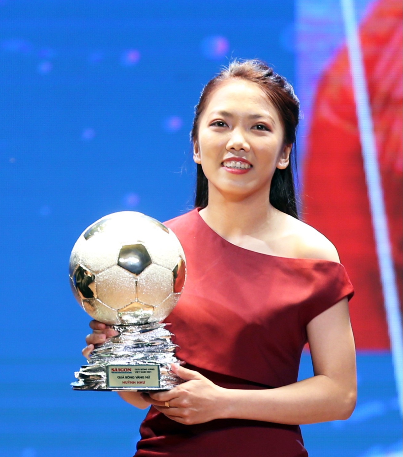Từ giấc mơ World Cup đến kỳ tích Châu Âu: Huỳnh Như đã dành cả thanh xuân cho bóng đá!-5