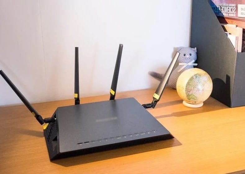 Cục phát wifi đặt ở vị trí này giúp sóng nhanh gấp 3 lần, không biết thật là phí-3