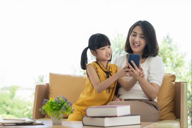 Đừng để trẻ tự ti vì cha mẹ, 5 phương pháp giáo dục này sẽ giúp trẻ tự tin và xuất sắc-3