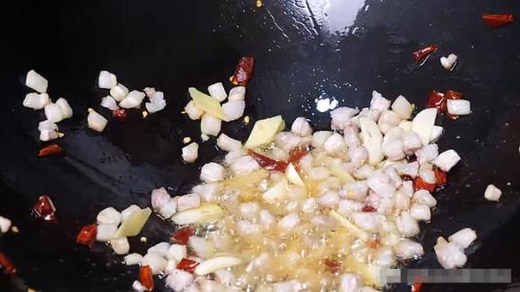 Khi mua bắp cải, bạn nên chọn bắp cải chắc hay lỏng? Người nông dân: Sự khác biệt rất lớn, bạn đừng mua nhầm-7