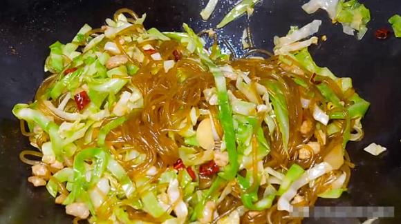 Khi mua bắp cải, bạn nên chọn bắp cải chắc hay lỏng? Người nông dân: Sự khác biệt rất lớn, bạn đừng mua nhầm-9