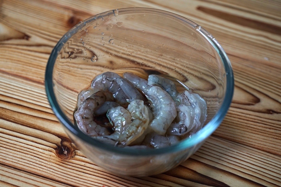 Dùng nồi chiên không dầu làm món tôm chiên giòn thơm mà lành mạnh-1