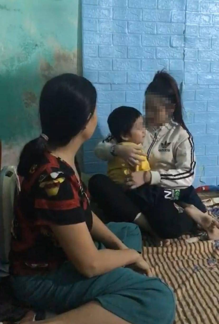 Hưng Yên: Bé trai 5 tuổi mắc ung thư giai đoạn cuối mong được gặp mẹ đã qua đời-2