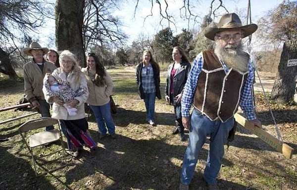 Những gia đình kỳ lạ nhất thế giới khiến nhiều người không tin là tồn tại-6