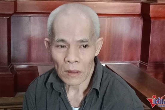 Cắt cổ vợ tới chết vì chợt nhớ lại chuyện bị chửi