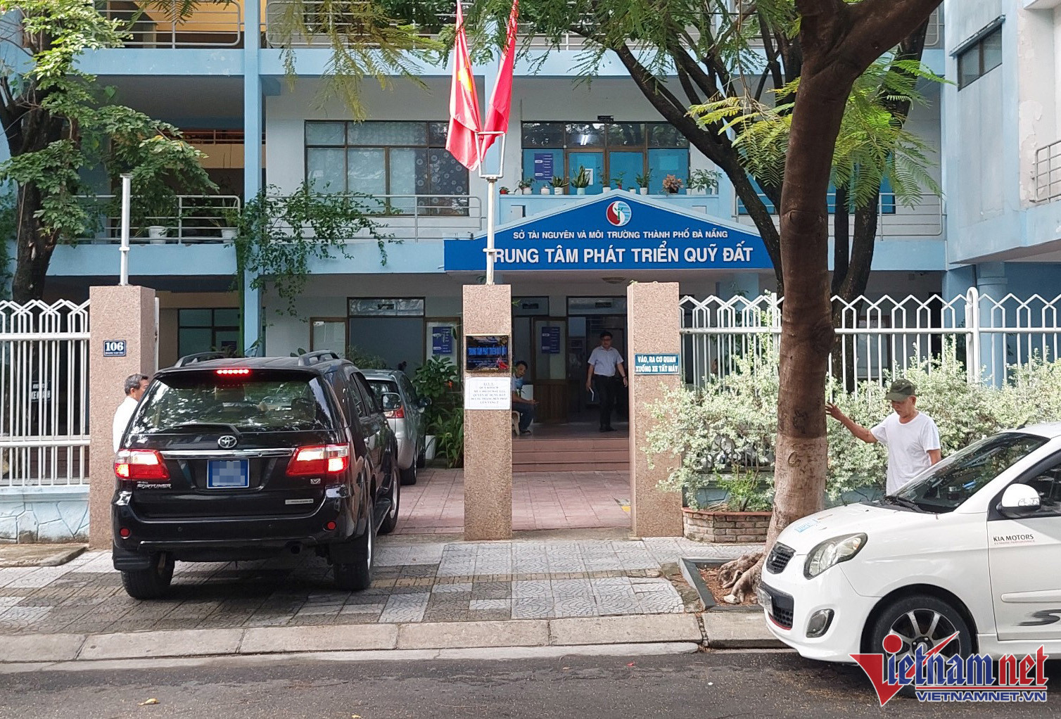 Cán bộ ném tiền lẻ trong quán bún bò ở Đà Nẵng bị kỷ luật-2