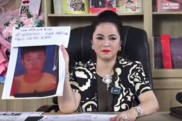 Ai hỗ trợ bà Phương Hằng livestream xúc phạm các nghệ sĩ-2