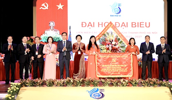 Đại hội đại biểu lần thứ VI Liên hiệp các tổ chức hữu nghị thành phố Hà Nội thành công tốt đẹp-5