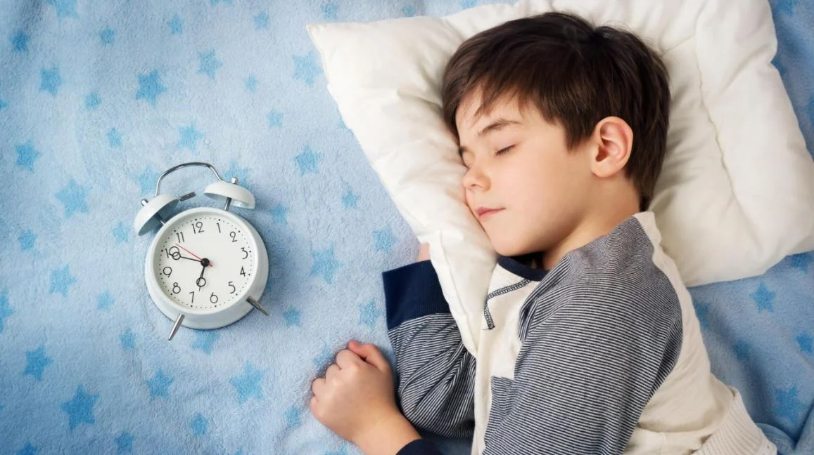 Giờ đi ngủ lý tưởng cho trẻ em và tuyệt chiêu giúp trẻ ngủ đúng giờ mà không phải bố mẹ nào cũng biết-6