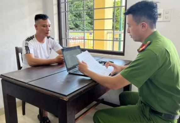 Bắt giữ người đàn ông cho vay lãi nặng-1