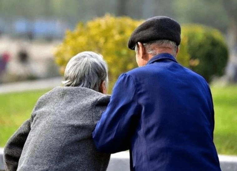 Khi già đi, cha mẹ không nói 3 điều sau mới là tốt cho con cái-2