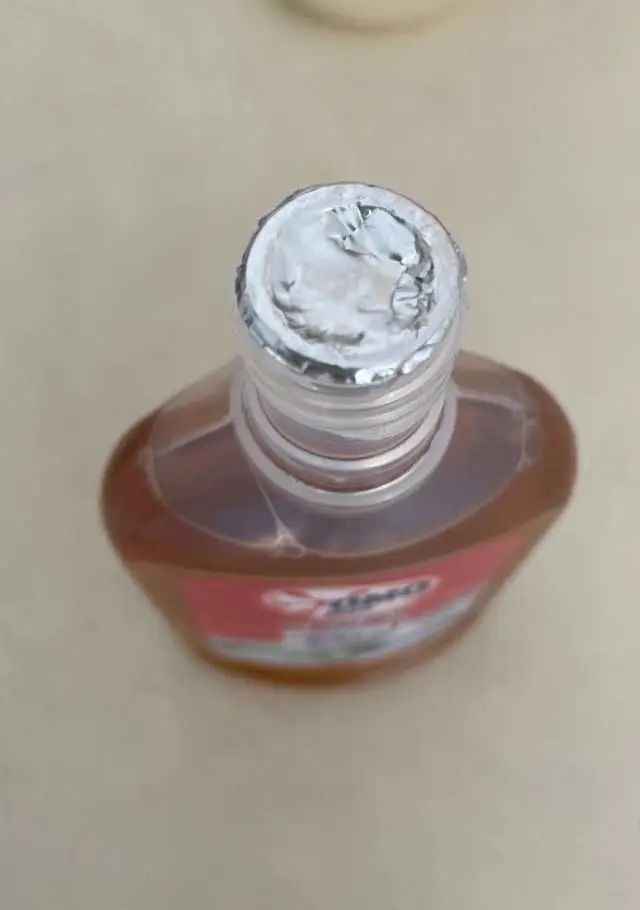 Bé 1 tuổi uống nhầm nước khử trùng, mẹ xử lý thông minh được bác sĩ khen ngợi chuyên nghiệp-2