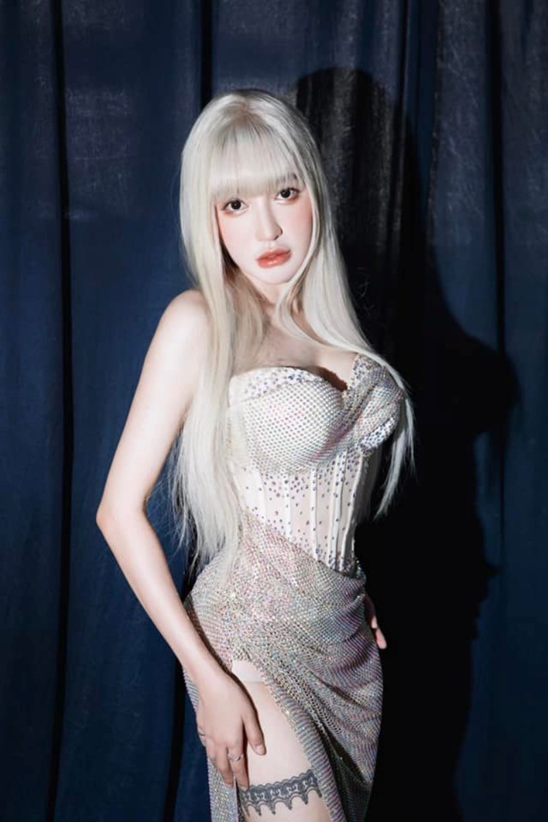 Elly Trần: Chồng thương con 20%, 80% là làm hình ảnh-1